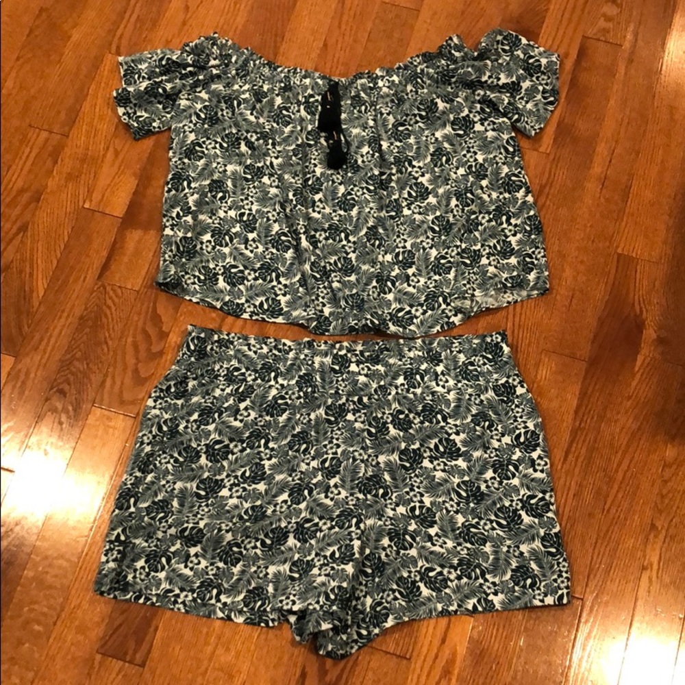 Loft beach matching set